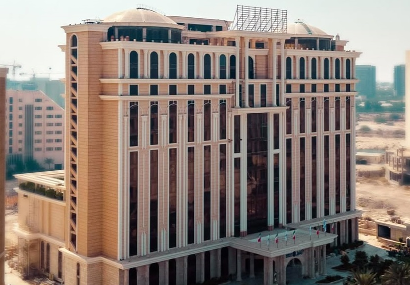 هتل پنج ستاره آسمان رویال کیش